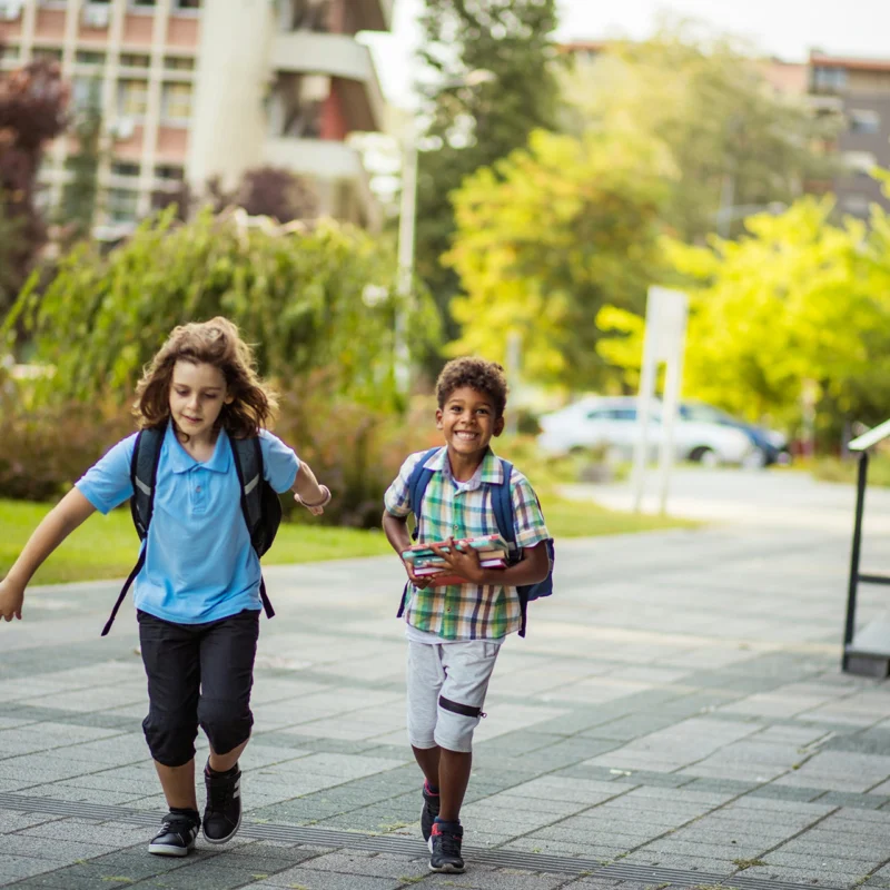 Safety first : engager un chauffeur privé pour enfant avec Le VTC Breton, chauffeur VTC à Rennes