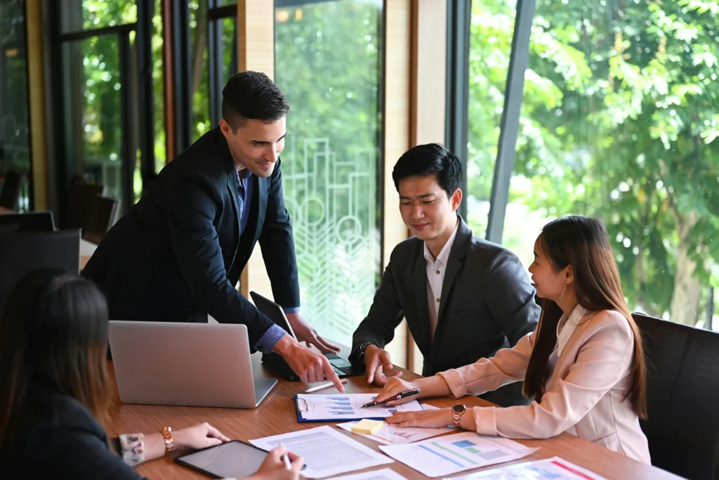 Coté pro : réserver un chauffeur privé pour entreprise avec Le VTC Breton, chauffeur VTC à Rennes professionnel, ponctuel et discret.